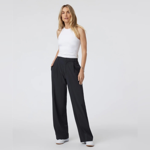 Vuori Villa Trouser - Short - Picture 4 of 16
